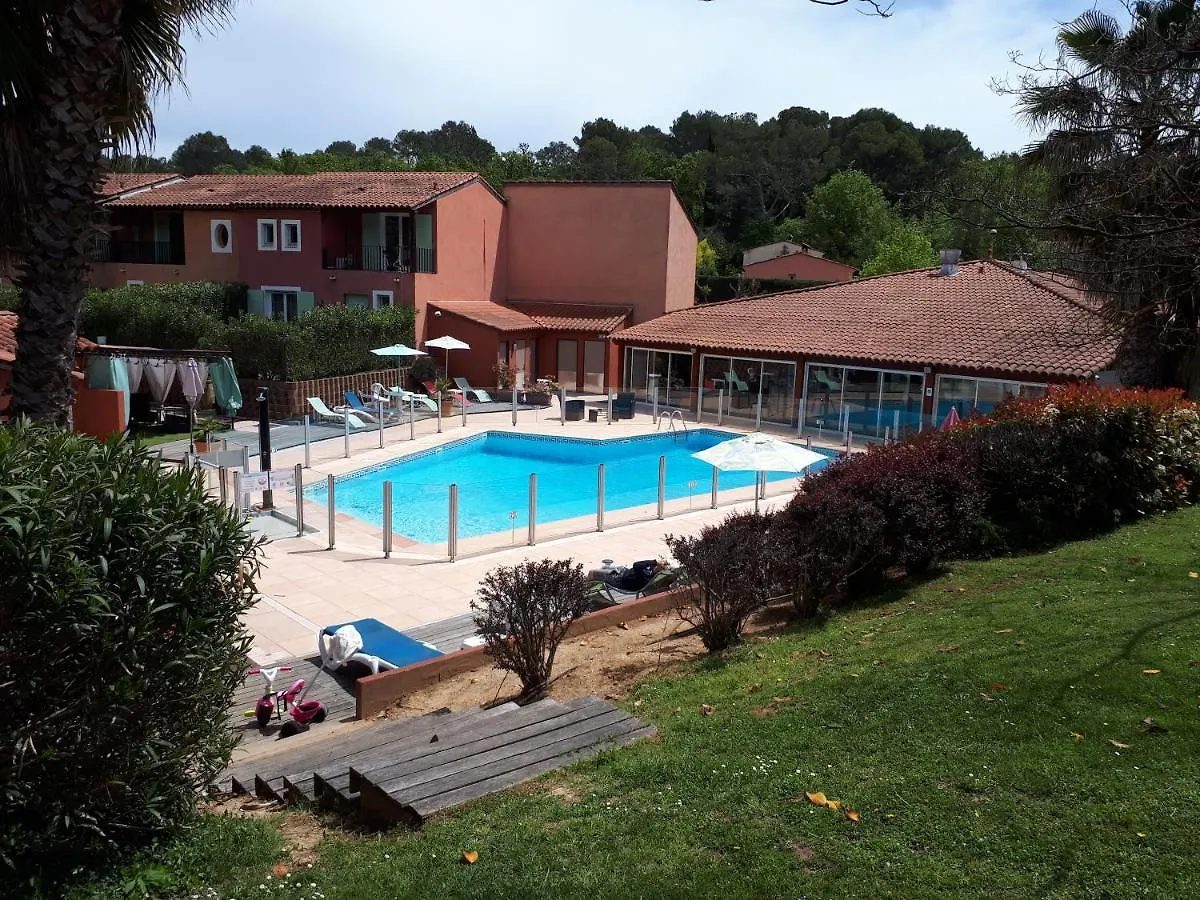 Appartement Domaine de l'Albatros à Mouans-Sartoux 0*,
